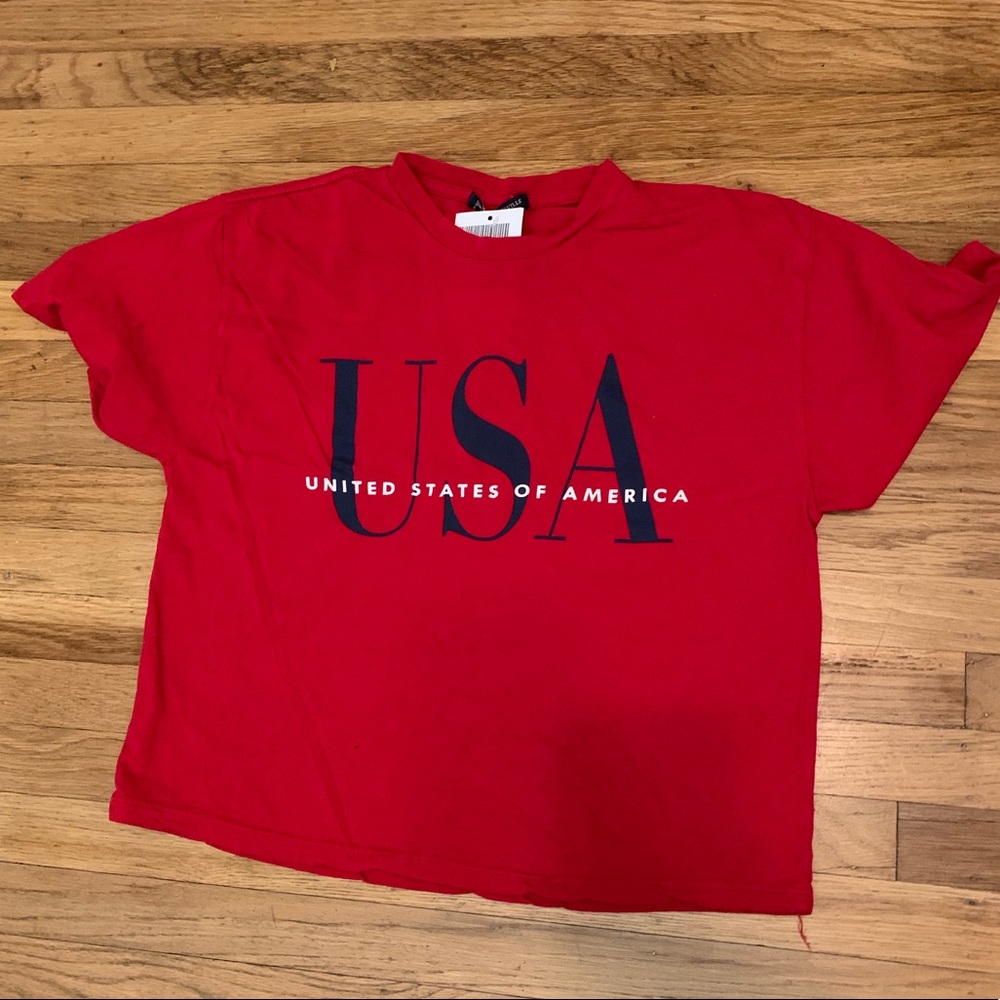 Brandy Melville red USA shirt